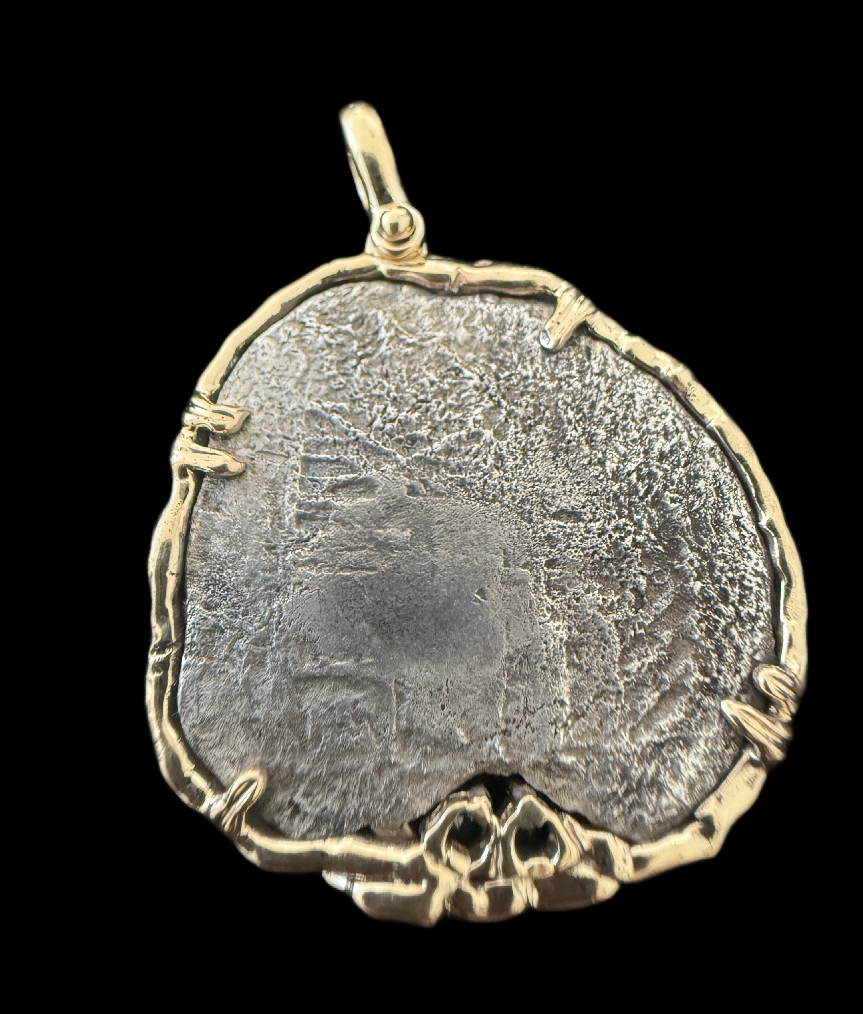 Santa Margarita 4 Reales Mounted in 5.6 grams 14k Gold, 0.08ct Diamond and 0.20ct Emerald.