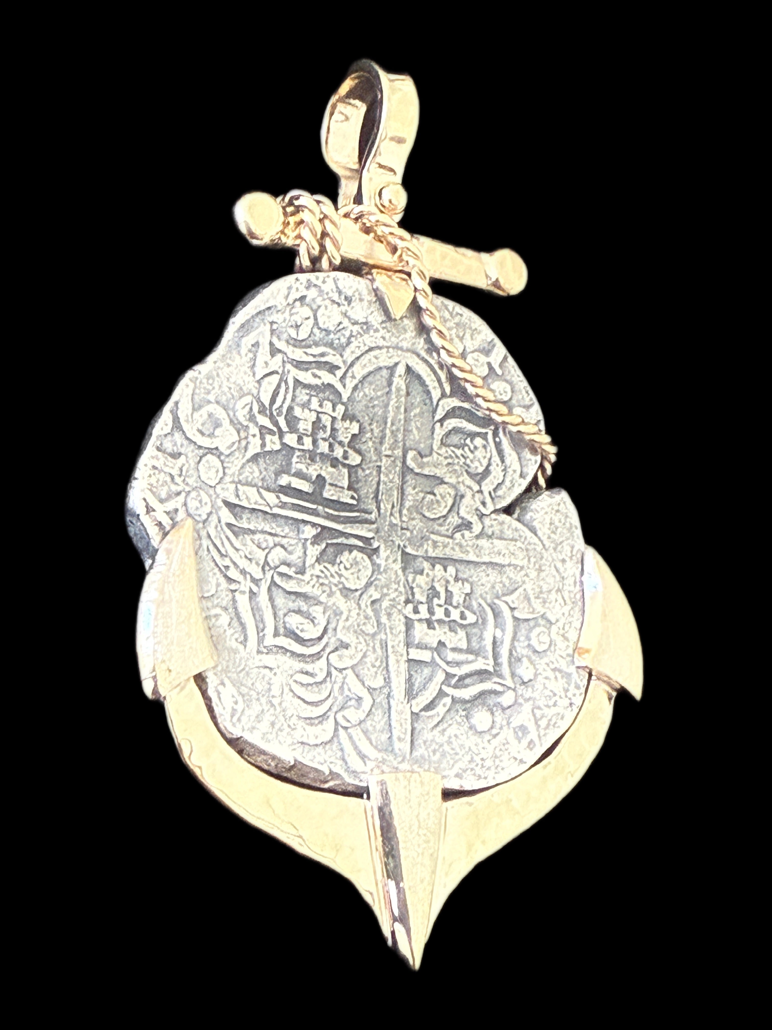 Atocha 8 Reales Grade 1 Dated 1620 Mounted in 14.1 grams 14k Gold