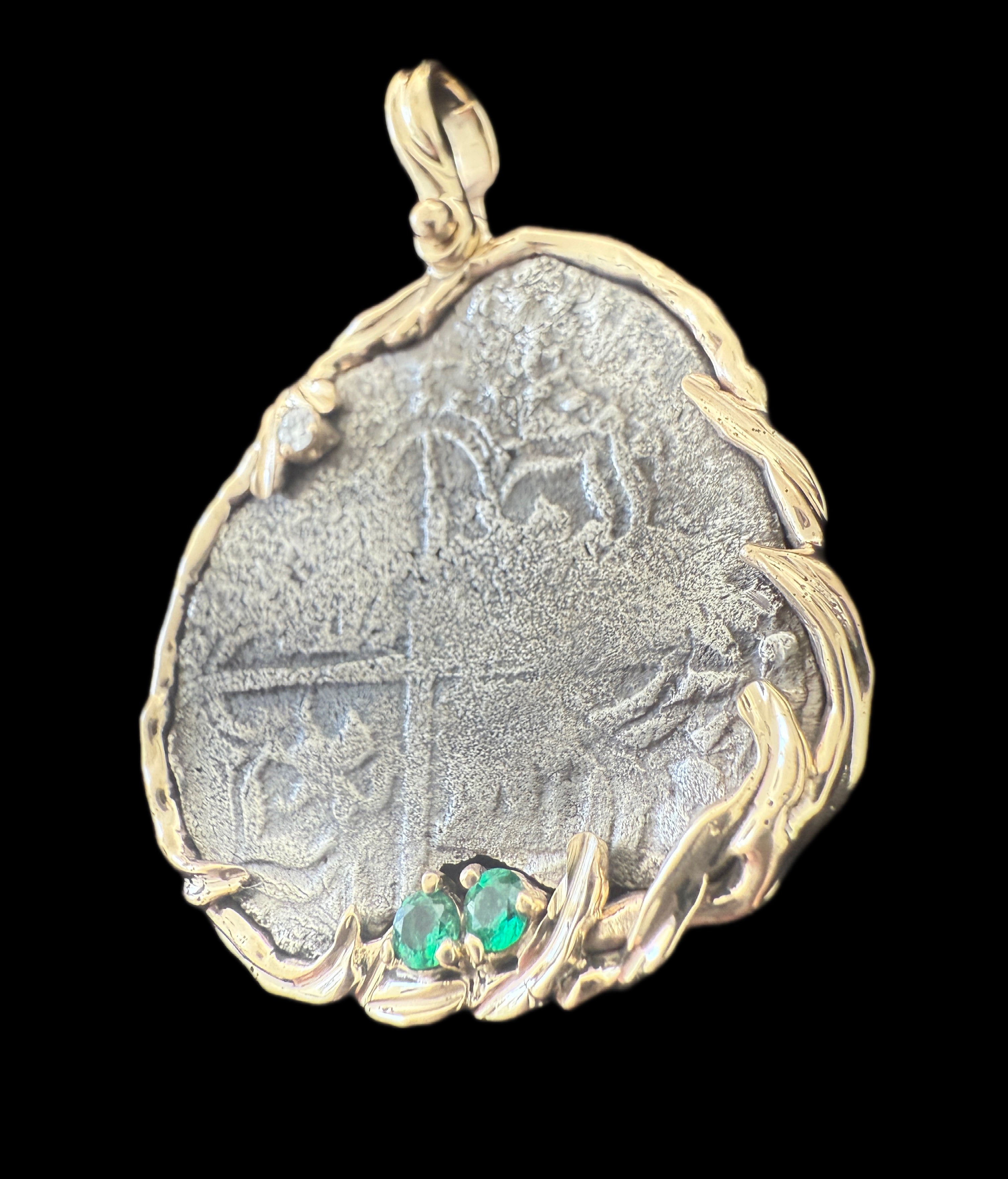 Santa Margarita 4 Reales Mounted in 5.6 grams 14k Gold, 0.08ct Diamond and 0.20ct Emerald.