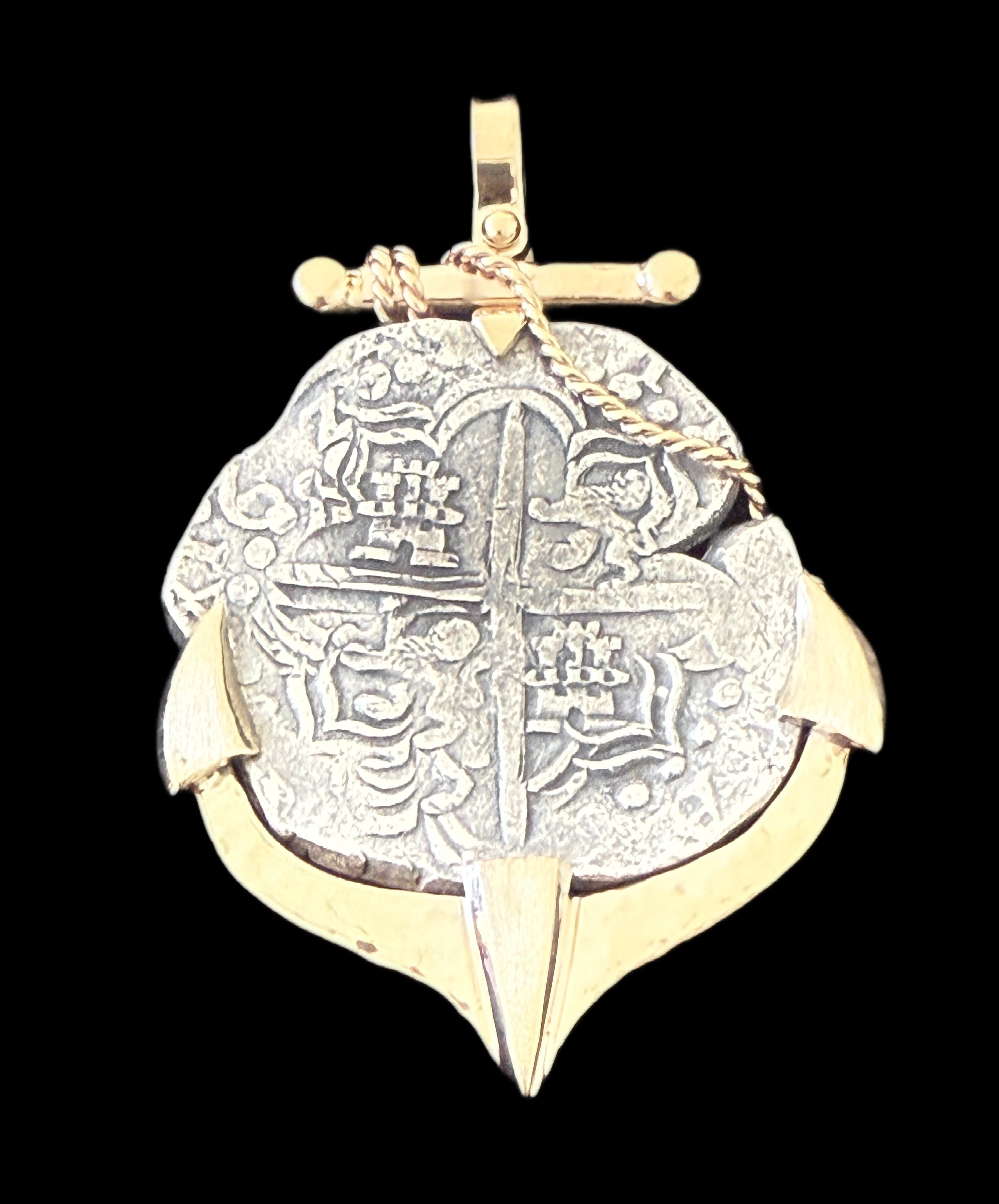 Atocha 8 Reales Grade 1 Dated 1620 Mounted in 14.1 grams 14k Gold